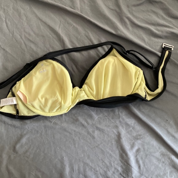Athleta Crossback Black Bikini Top Size 36 38 B C L - Picture 2 of 3